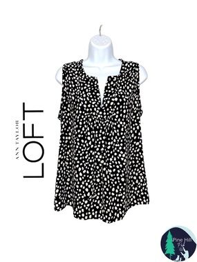 LOFT Sleeveless Blouse Top Size Medium Polka Dot Black White Chiffon Split Neck